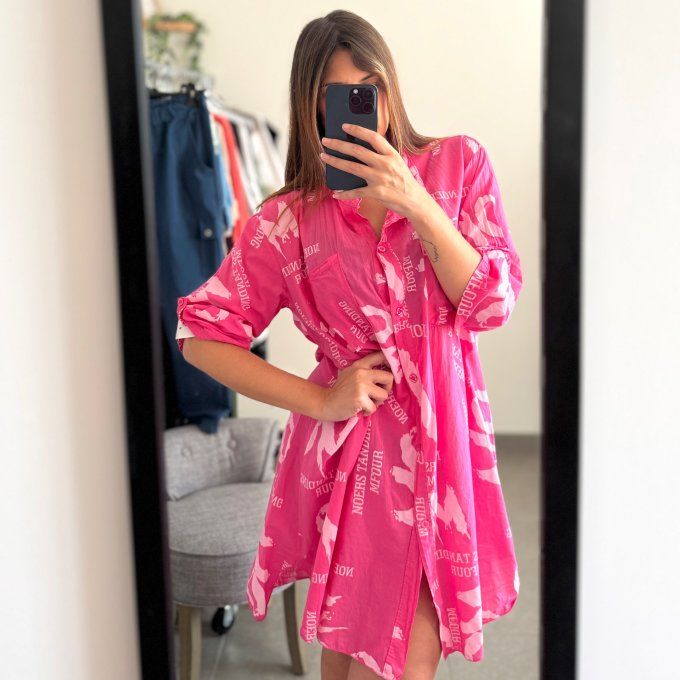 Robe chemise avec inscriptions Modèle Flora