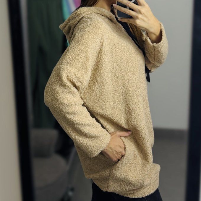 Robe oversize Modèle Rym